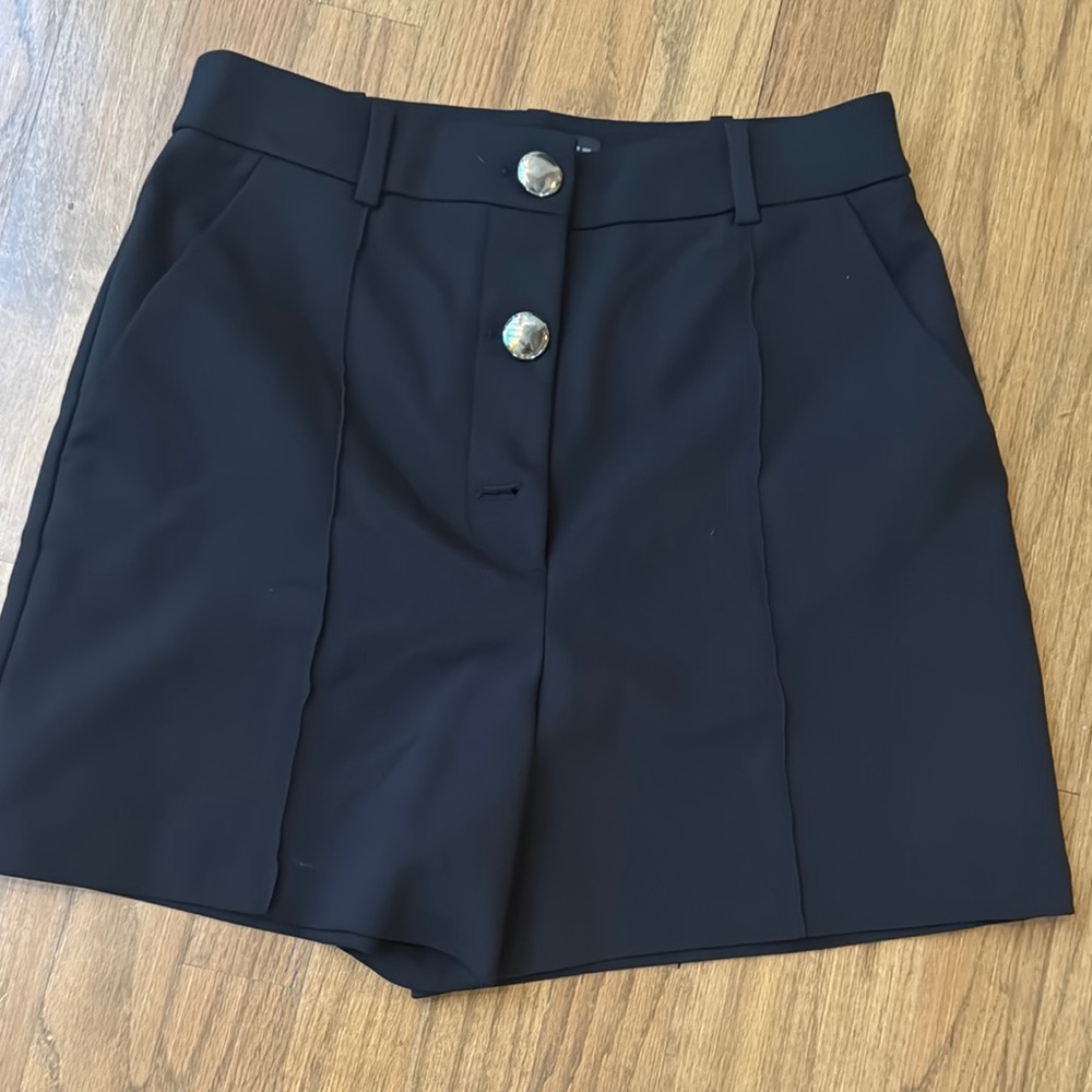 Zara Black Shorts | High waisted Shorts M  | repairable damage